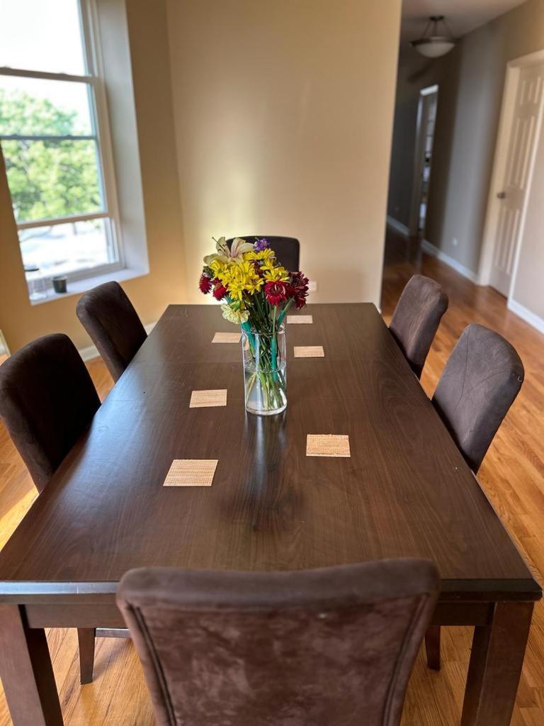 شقة Gorgeous North Kenwood Hyde Park Unit شيكاغو المظهر الخارجي الصورة