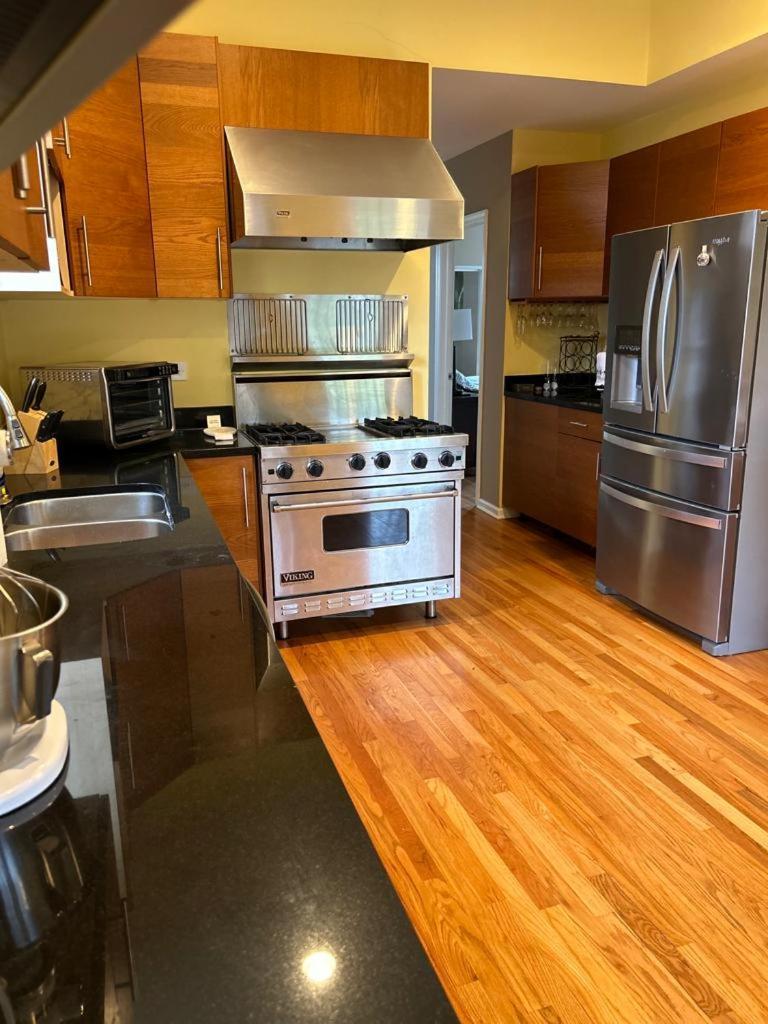 شقة Gorgeous North Kenwood Hyde Park Unit شيكاغو المظهر الخارجي الصورة